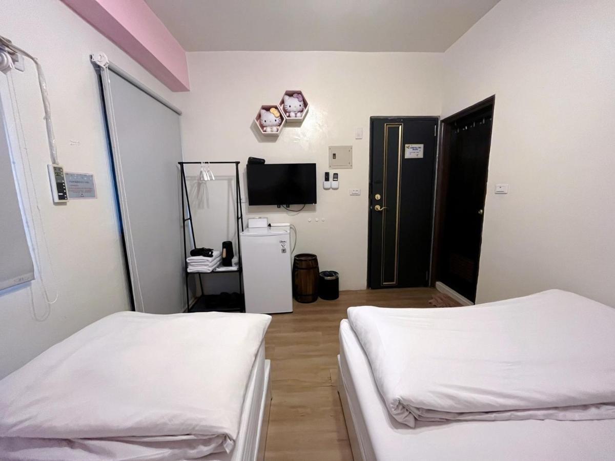 Fengchia Fun House Apartment Тайджун Екстериор снимка