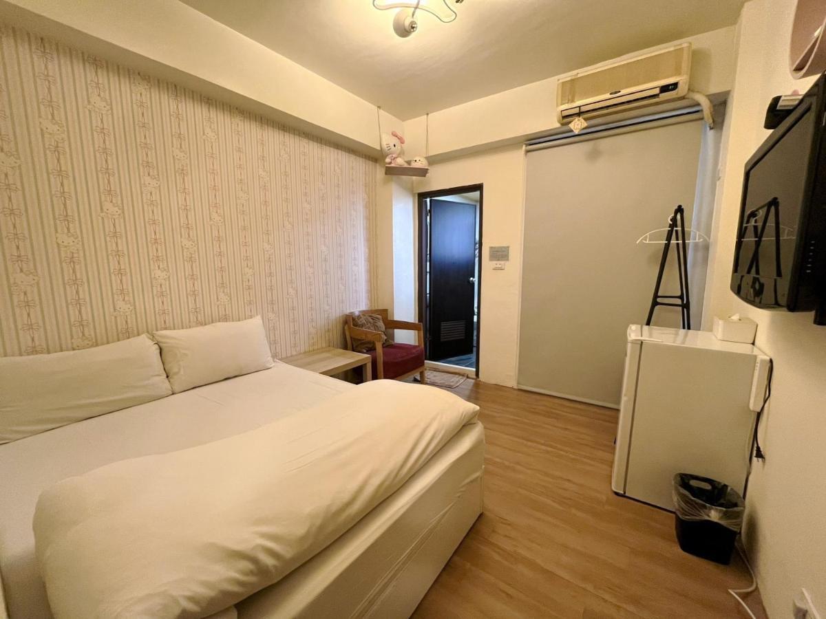 Fengchia Fun House Apartment Тайджун Екстериор снимка