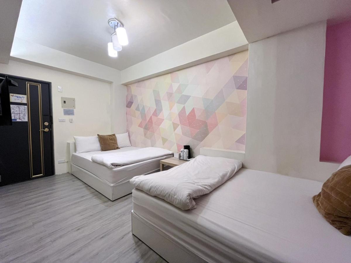 Fengchia Fun House Apartment Тайджун Екстериор снимка